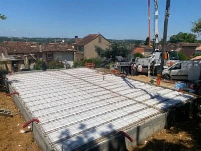 Avant — Coulage d’une dalle béton, Tournefeuille