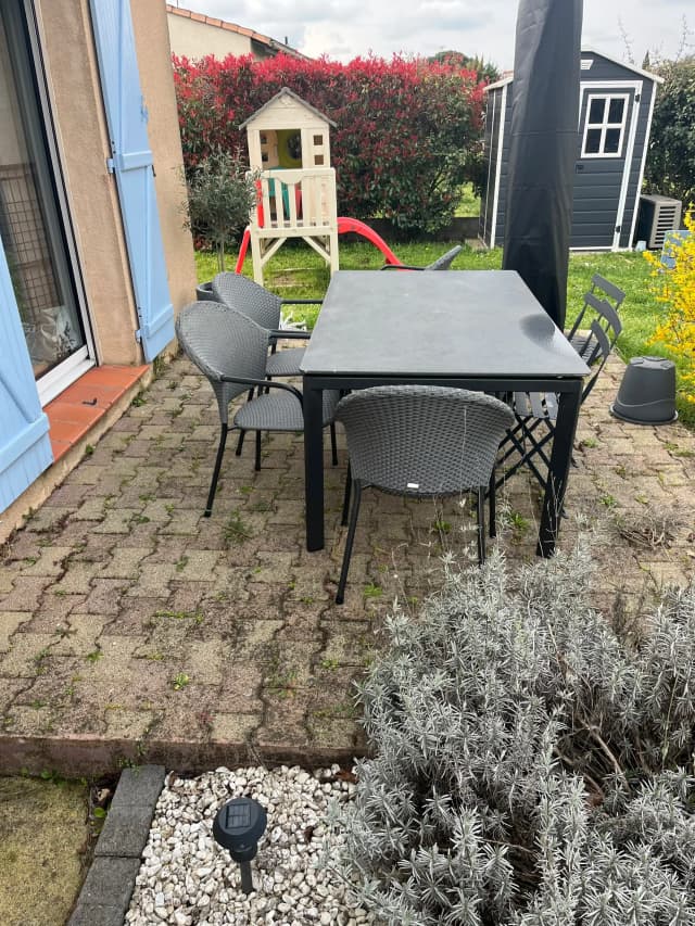 Avant — Terrasse carrelée autour d’une piscine, Muret